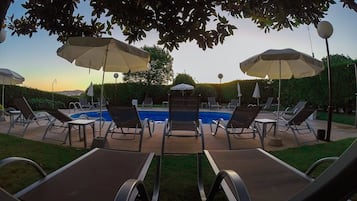 Outdoor pool, pool loungers