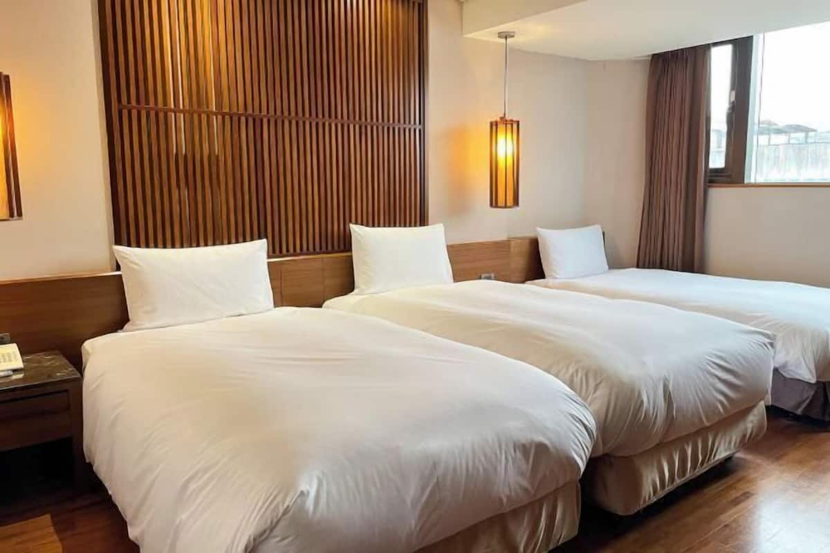 1 Schlafzimmer, Zimmersafe, Schreibtisch, schallisolierte Zimmer