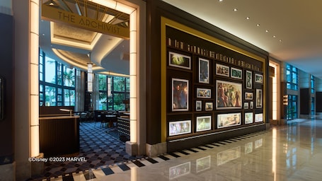 Restaurante. Disney's Hollywood Hotel