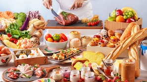 Daily buffet breakfast for a fee
