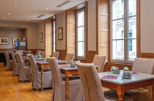 Daily buffet breakfast (EUR 16 per person)