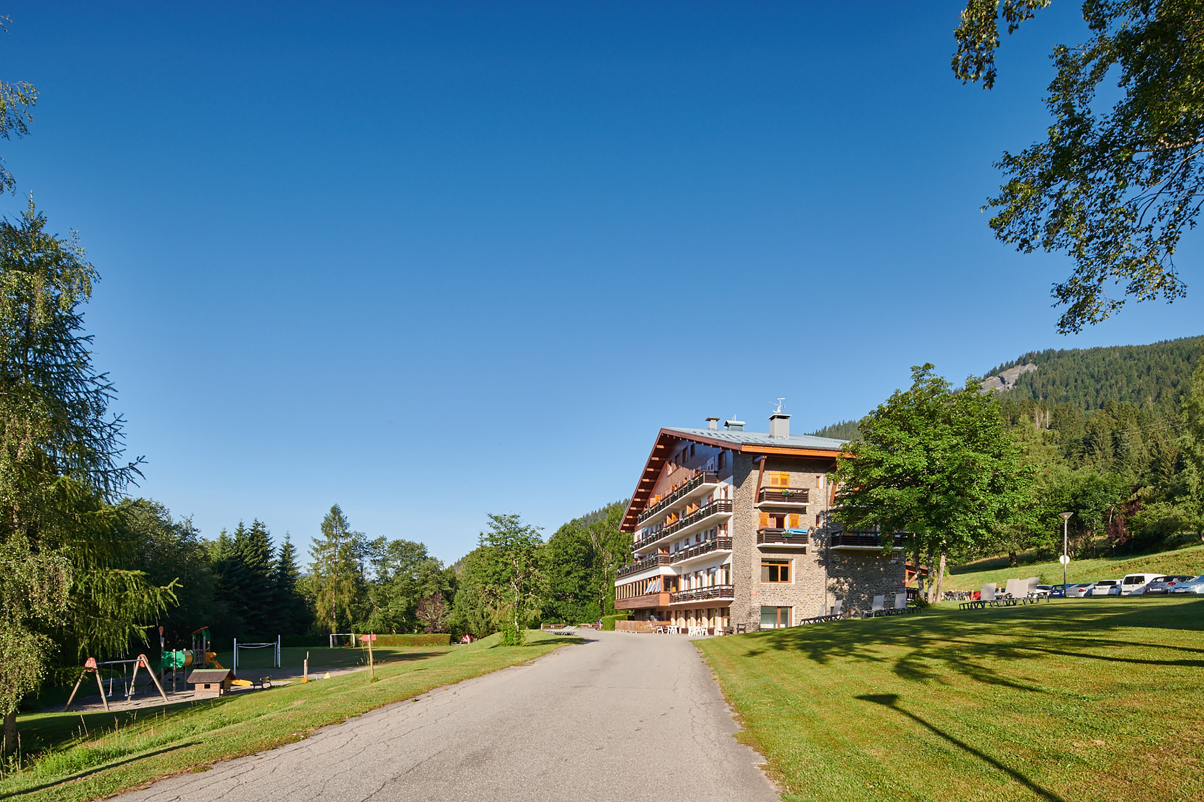 children’s play area – outdoor