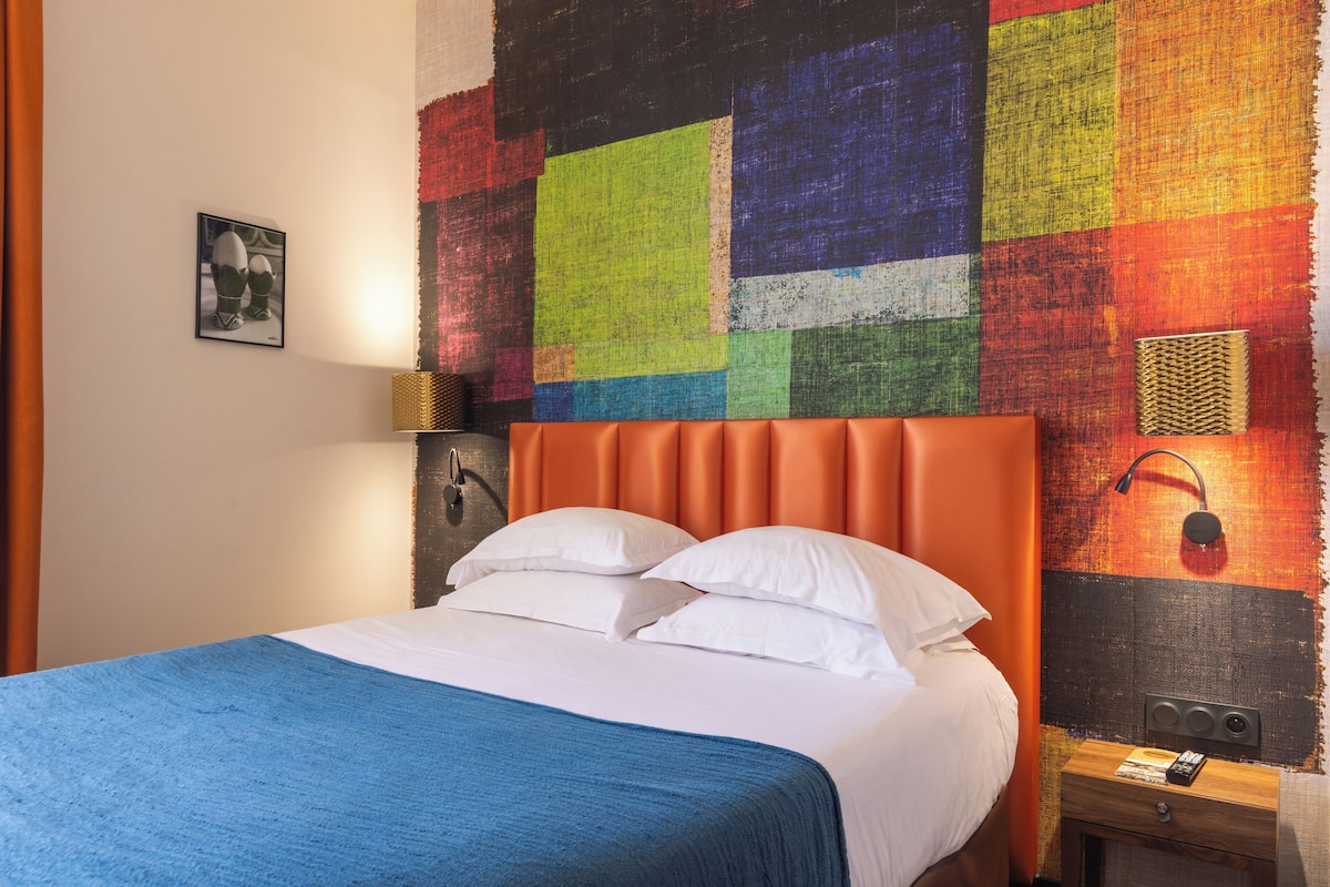 Superior Room | Minibar, in-room safe, blackout curtains, soundproofing