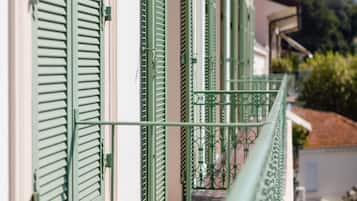 Superior Room, Balcony | Minibar, in-room safe, blackout curtains, soundproofing