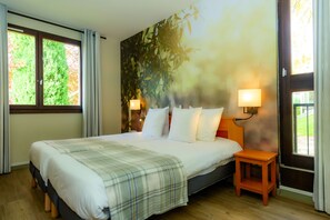 Kedap suara, setrika/meja setrika, Wi-Fi gratis, dan seprai linen