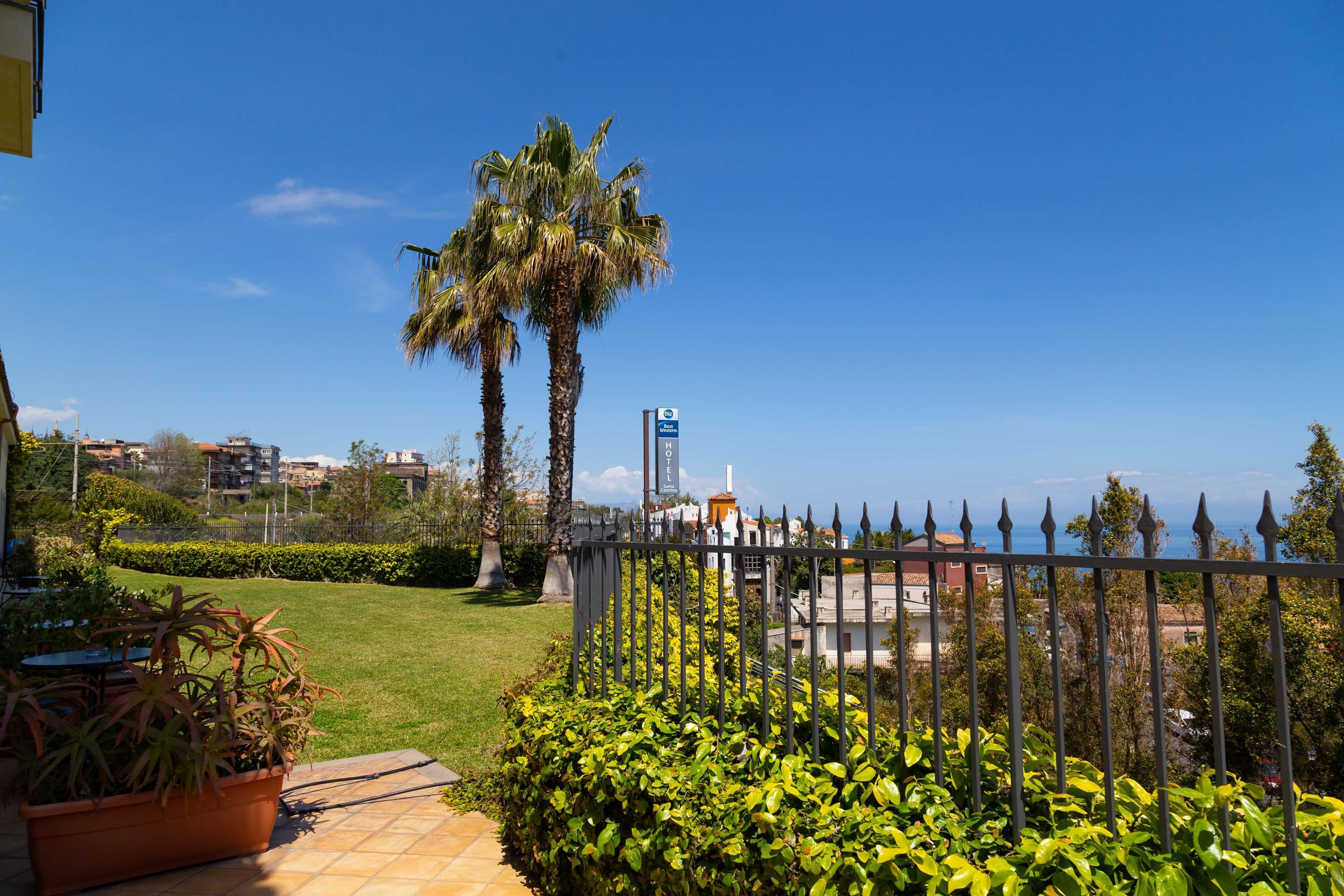 standard room, 1 queen bed (twin bed on request) | view from room