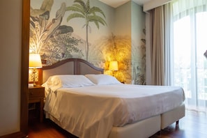 Pillowtop beds, minibar, in-room safe, desk