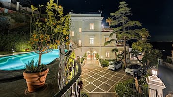 Facciata della struttura