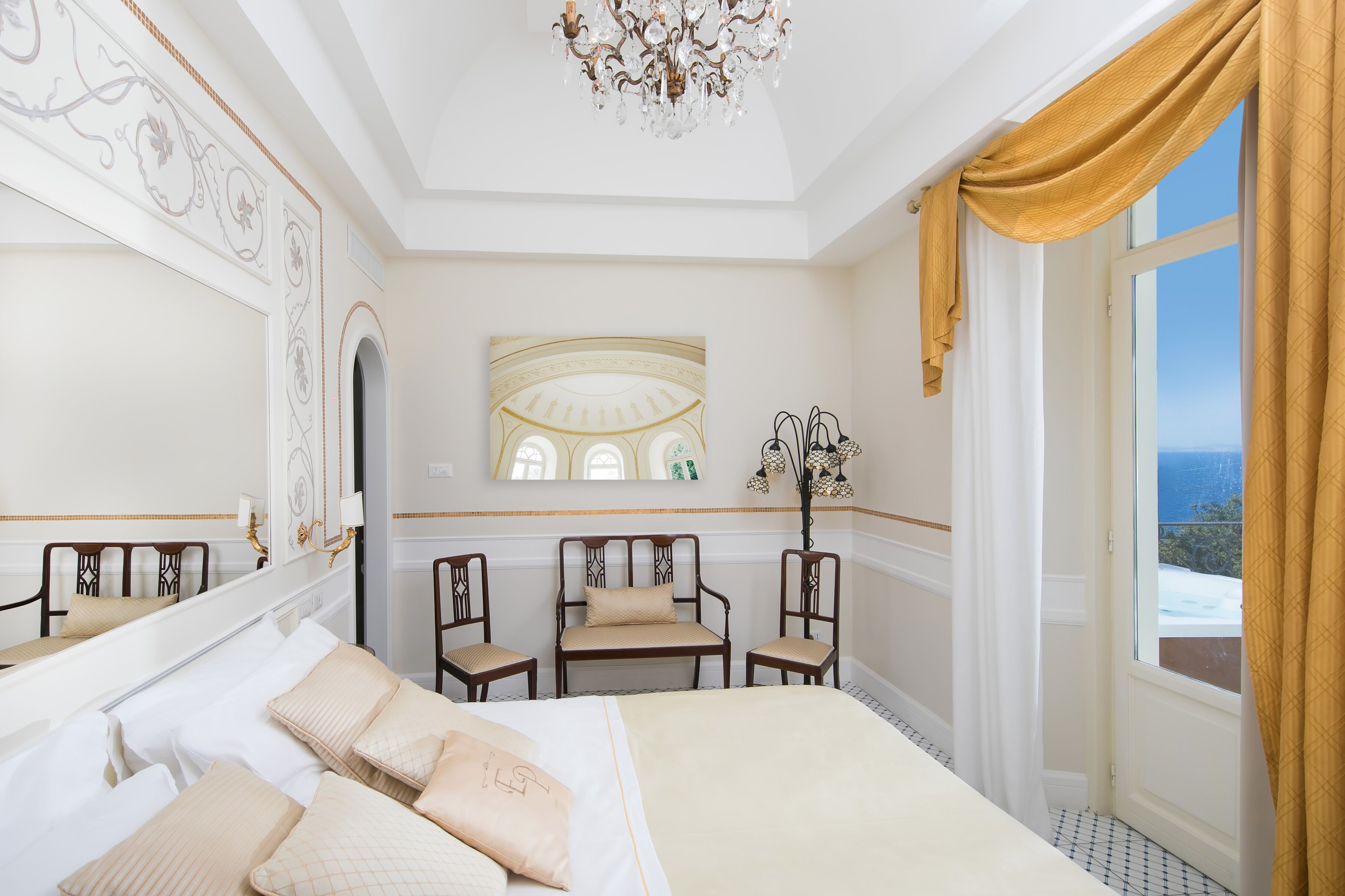 deluxe double room, jetted tub, sea view (fersen) | 1 bedroom, minibar, in-room safe, desk