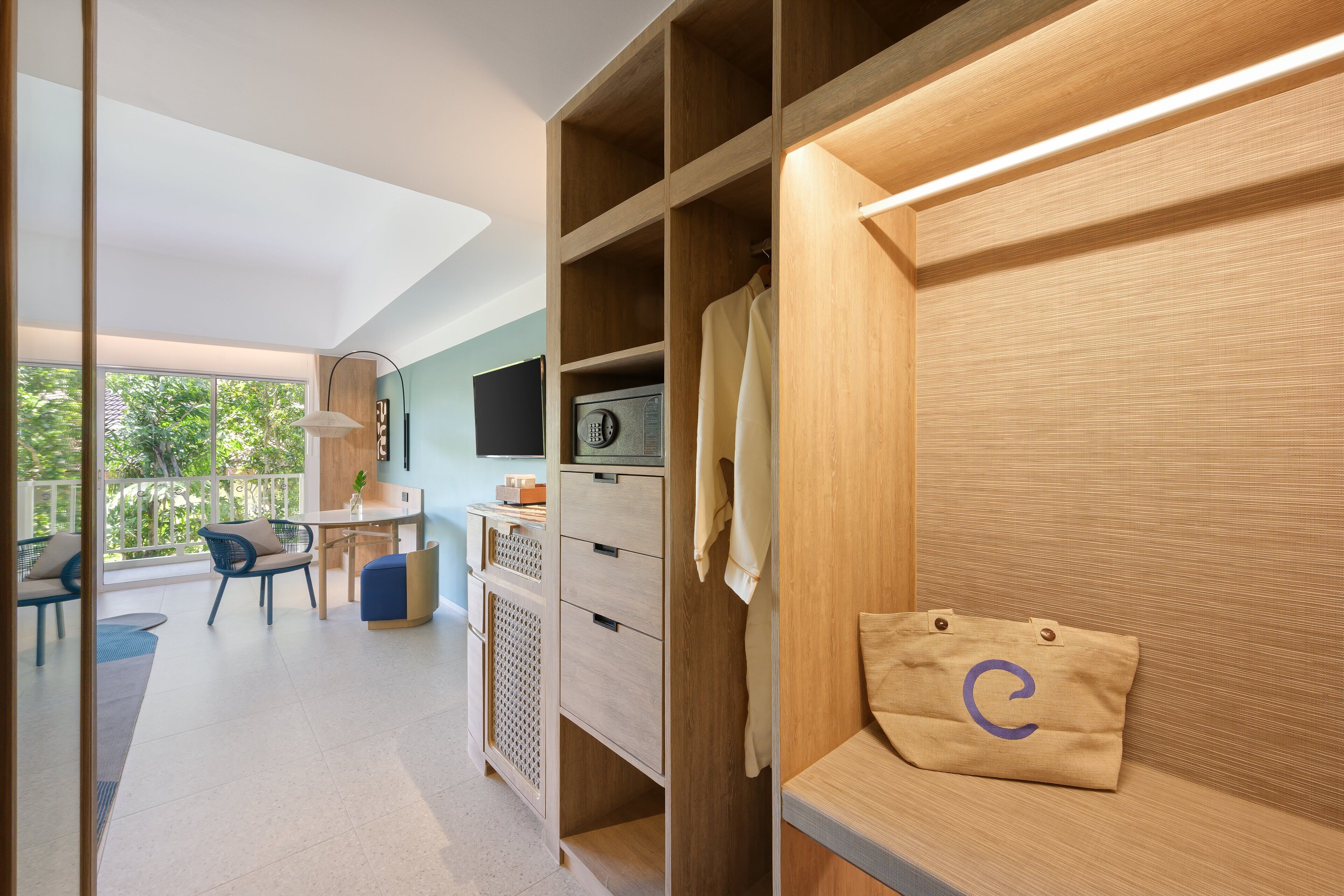 minibar, in-room safe, desk, blackout curtains