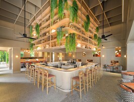 2 restaurants, breakfast, lunch, dinner served; international cuisine