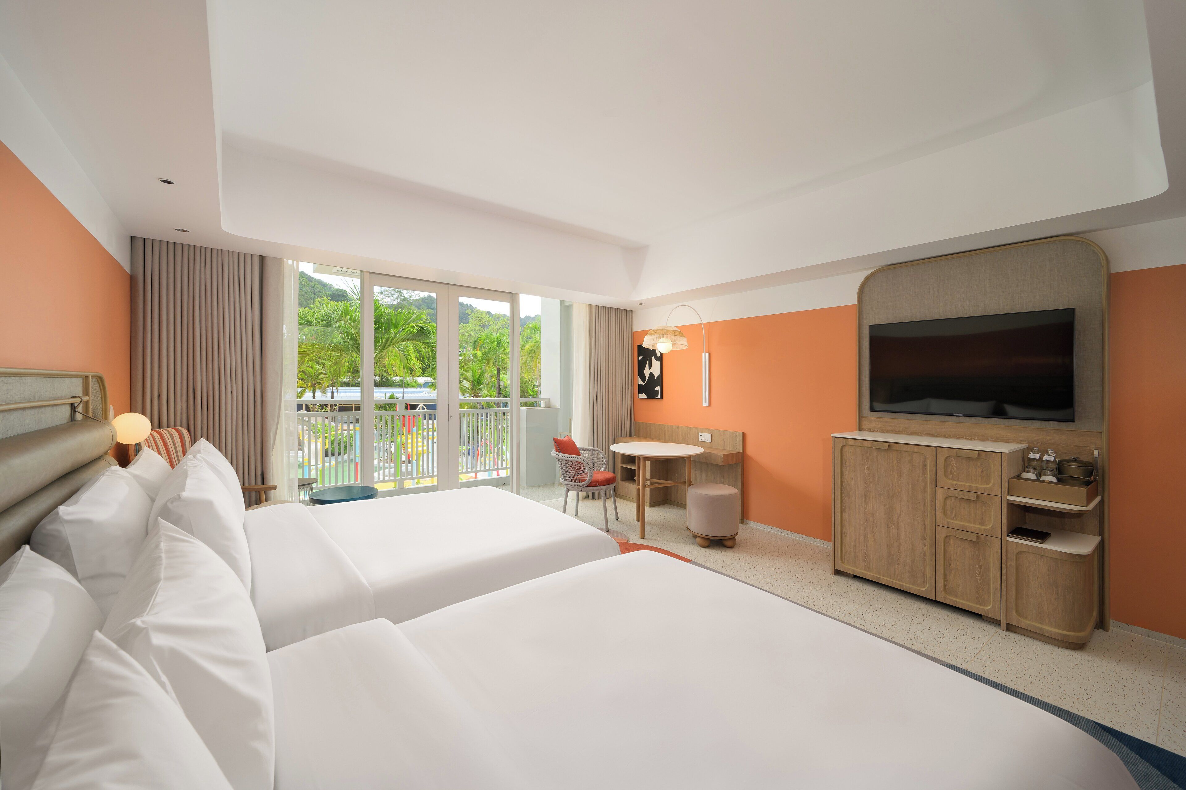 Deluxe Room, 2 Double Beds, Pool View