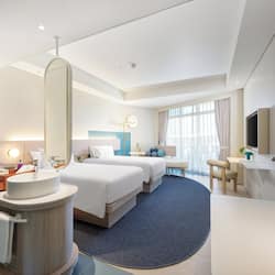 Minibar, in-room safe, desk, blackout curtains