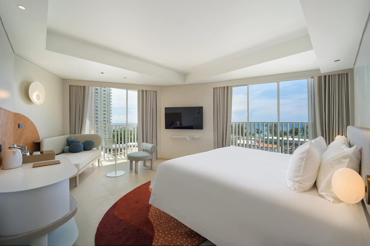 Minibar, in-room safe, desk, blackout drapes