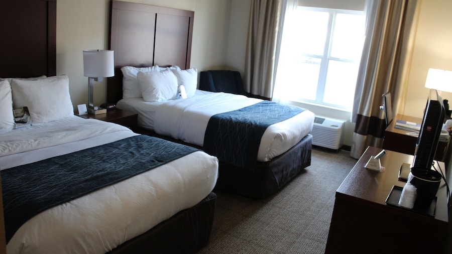 Comfort Inn & Suites Northern Kentucky