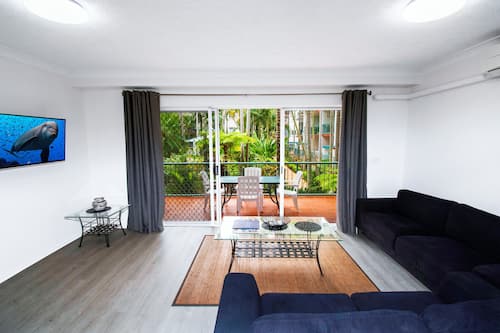 Apartment, 2 Bedrooms | Living room | TV