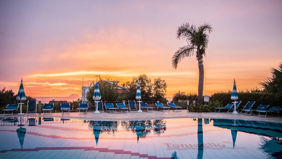 TONICELLO Hotel Resort & SPA