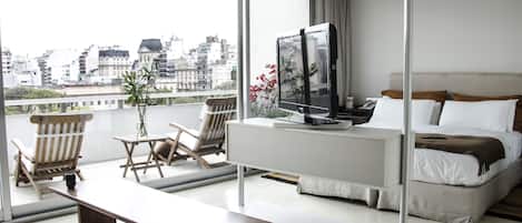 Suite, Balcony