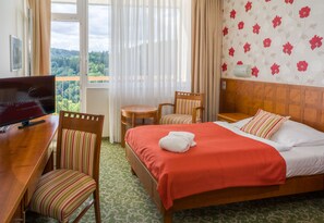 Single Room (Wellness access) | Minibar, in-room safe, desk, soundproofing - Spa Resort Sanssouci (Karlovy Vary)