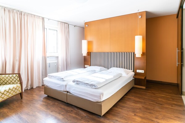 Comfort Triple Room | Living area