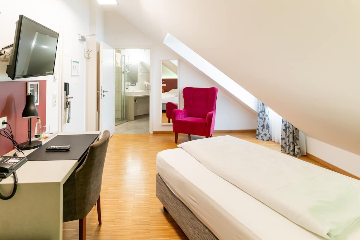 comfort single room | living area | 20-inch tv with satellite channels, toys