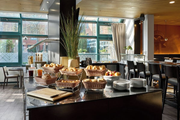 Daily buffet breakfast (EUR 18 per person)