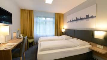 Caja de seguridad en la habitación y escritorio