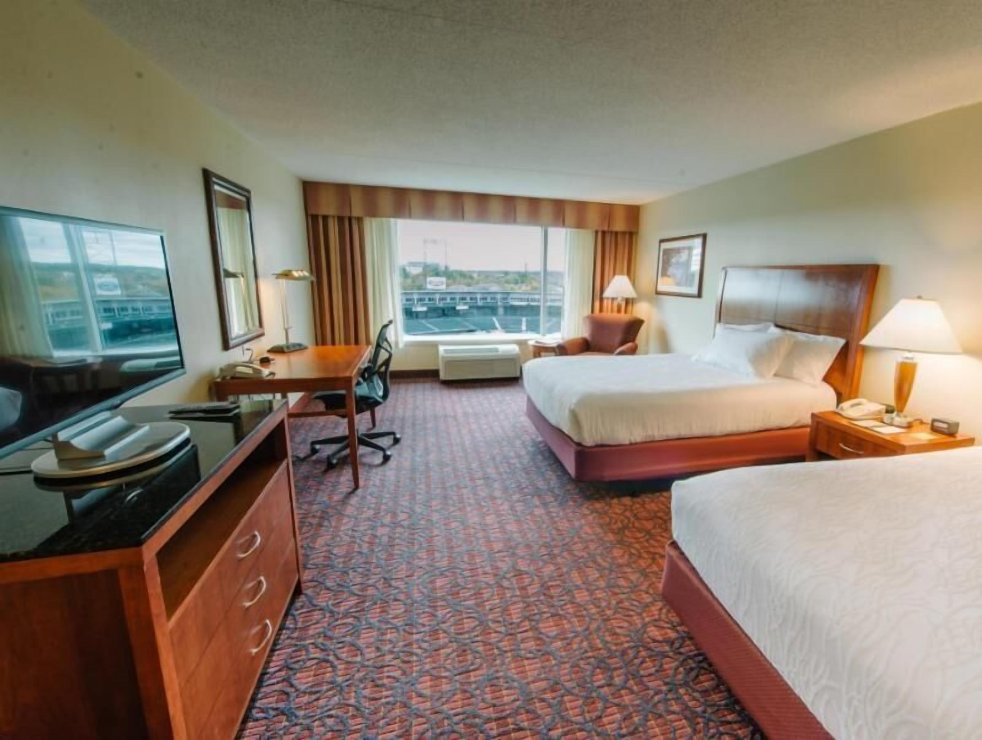 In-room safe, individually furnished, desk, laptop workspace