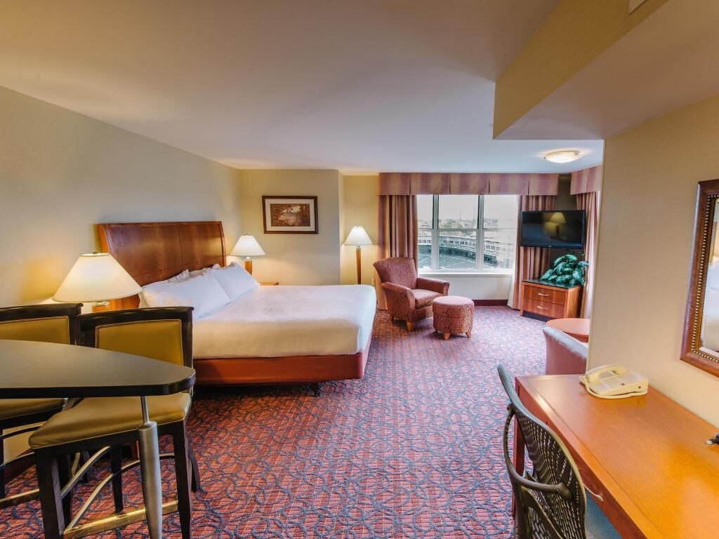 In-room safe, individually furnished, desk, laptop workspace