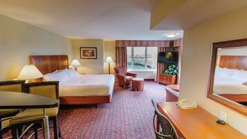 In-room safe, individually furnished, desk, laptop workspace