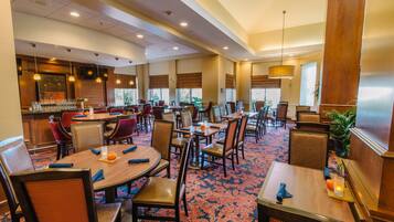 Daily buffet breakfast (USD 19.00 per person)