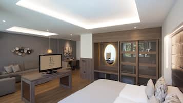 Daunenbettdecken, Pillowtop-Betten, Minibar, Zimmersafe