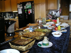 Restaurant - Coppertoppe Inn and Retreat Center (Hebron)