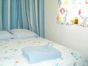 Luxury Studio Suite, Ensuite (Garnet Suite) | Premium bedding, individually decorated, individually furnished, desk - Coppertoppe Inn and Retreat Center (Hebron)