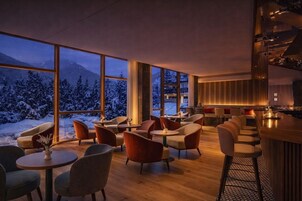 Blick auf den Pool, täglich geöffnet