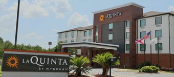 La Quinta Inn & Suites by Wyndham Auburn - University Area