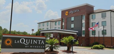La Quinta Inn & Suites by Wyndham Auburn - University Area