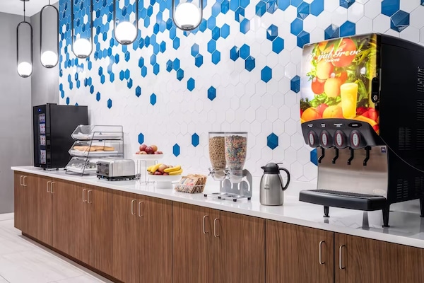 Desayuno buffet todos los días (con cargo)