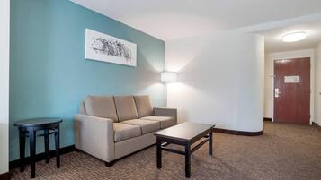 Bureau, fer et planche Ă repasser, Wi-Fi gratuit, draps fournis