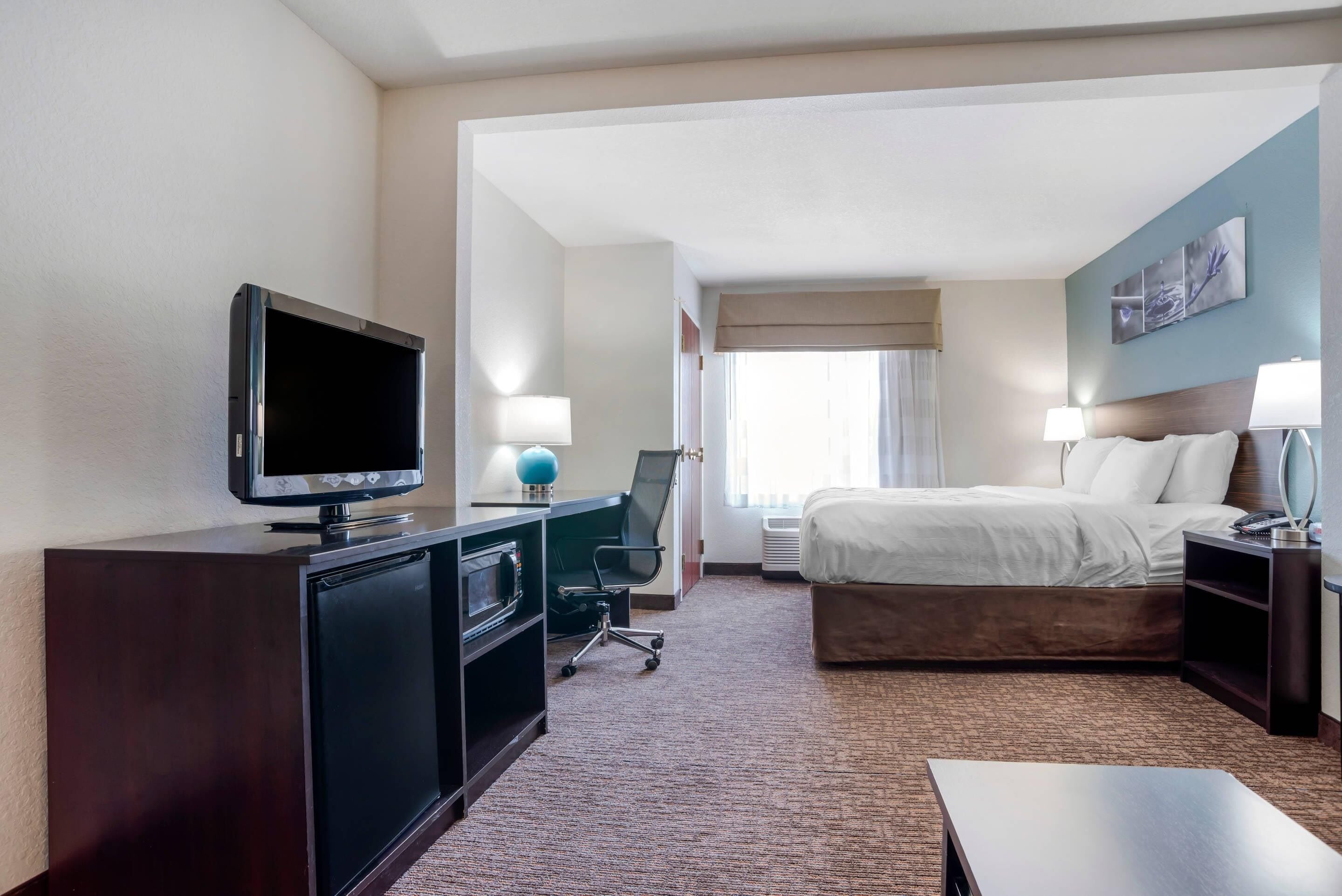 desk, iron/ironing board, free wifi, bed sheets