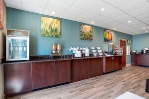 Free daily continental breakfast