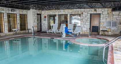 Comfort Suites Near Seaworld