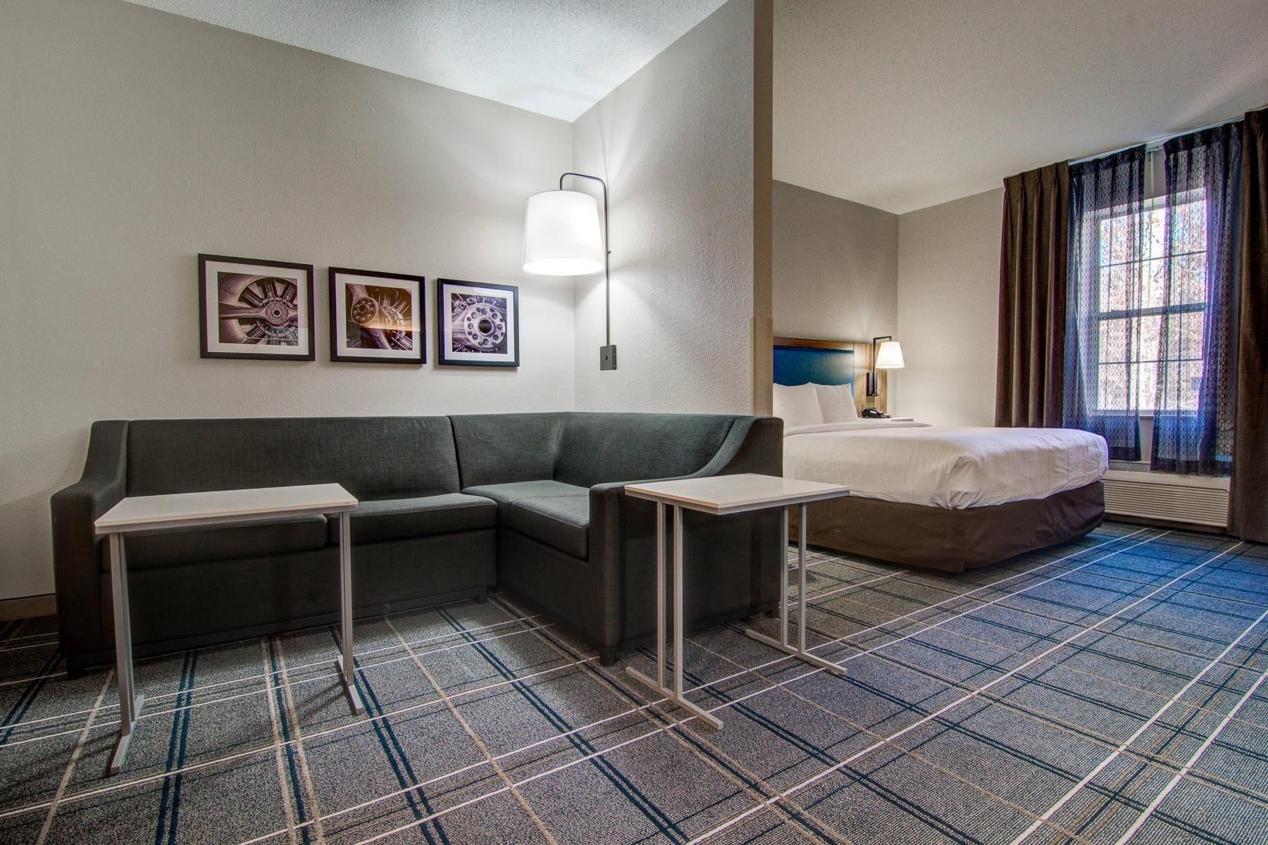 In-room safe, individually decorated, individually furnished, desk
