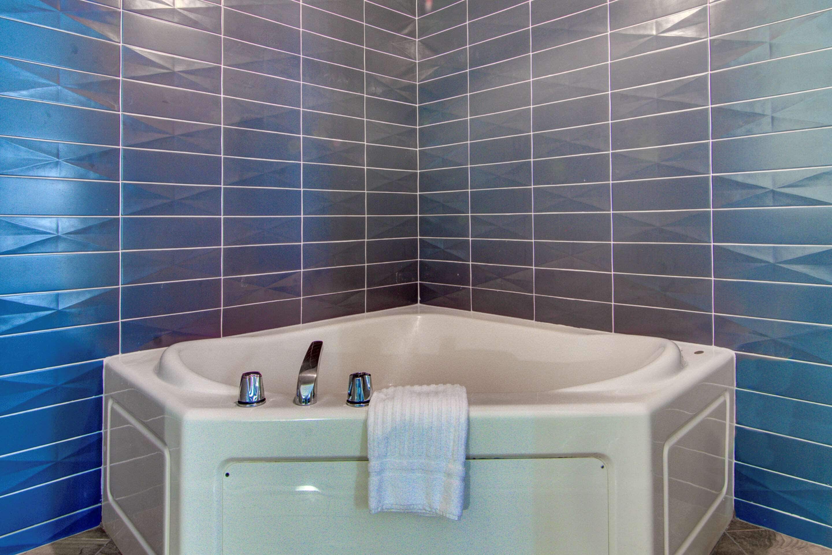 in-room safe, individually decorated, individually furnished, desk