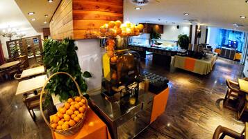 Daily buffet breakfast (EUR 16 per person)