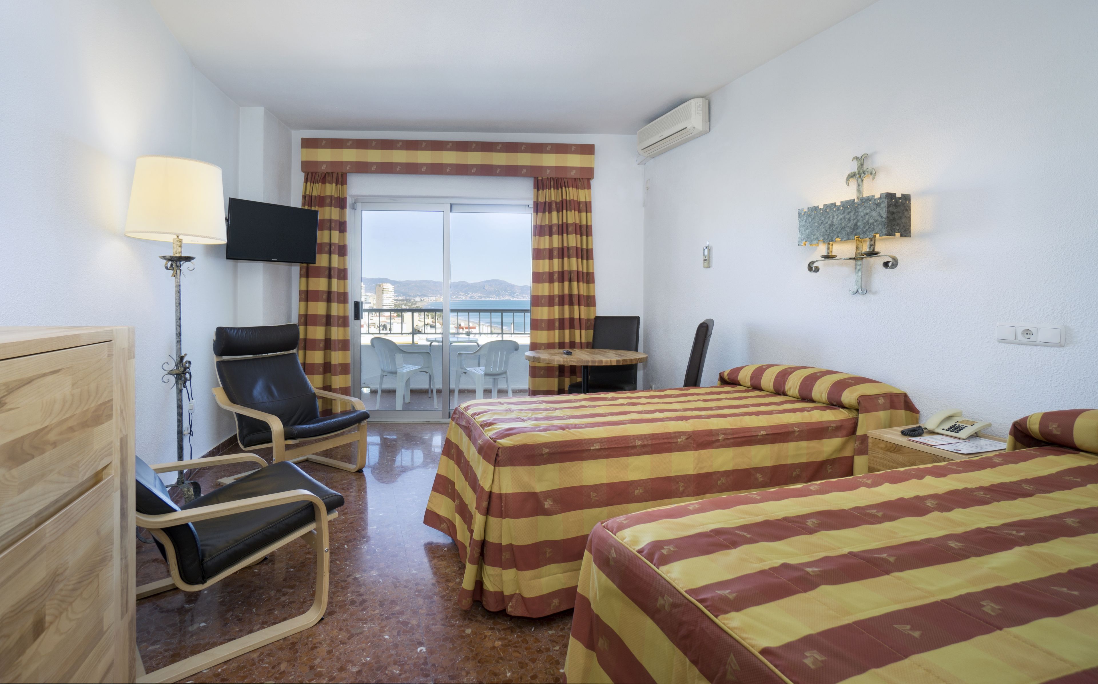 memory-foam beds, free wifi, bed sheets