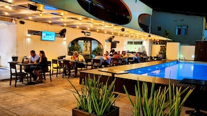 Outdoor dining - Cocoon Hotel & Lounge (Salvador)