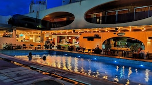 Poolside bar - Cocoon Hotel & Lounge (Salvador)