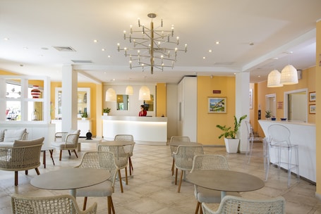 Reception. Lu' Hotel Carloforte