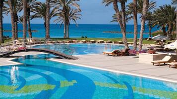 Indoor pool, 2 outdoor pools, pool umbrellas, pool loungers